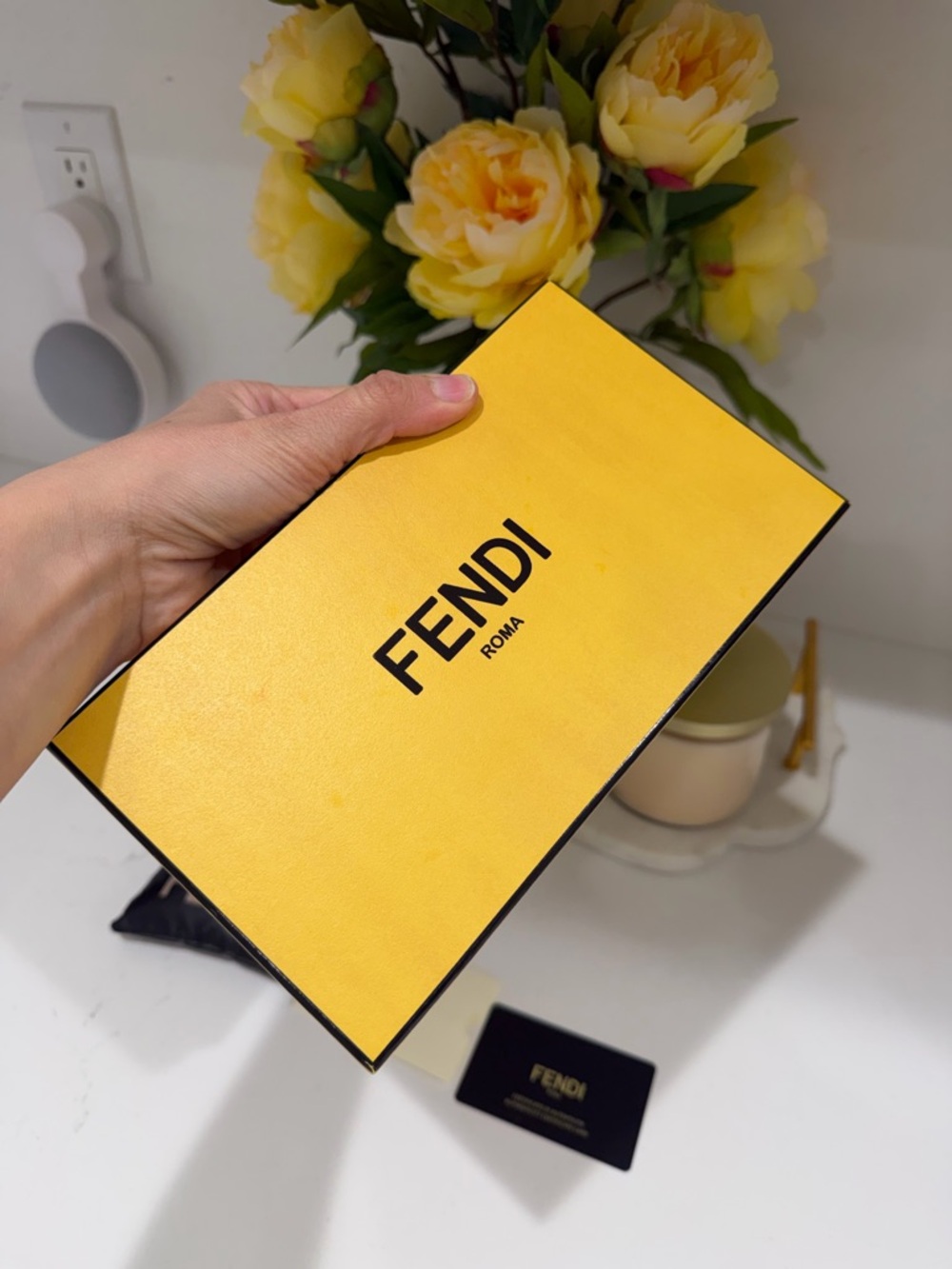Fendi Box with Sunglasses Pouch and card - Picture 4 of 13